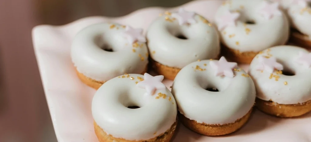 polewy cukiernicze jak wybrać idealną do torów i ciast drożdżowych